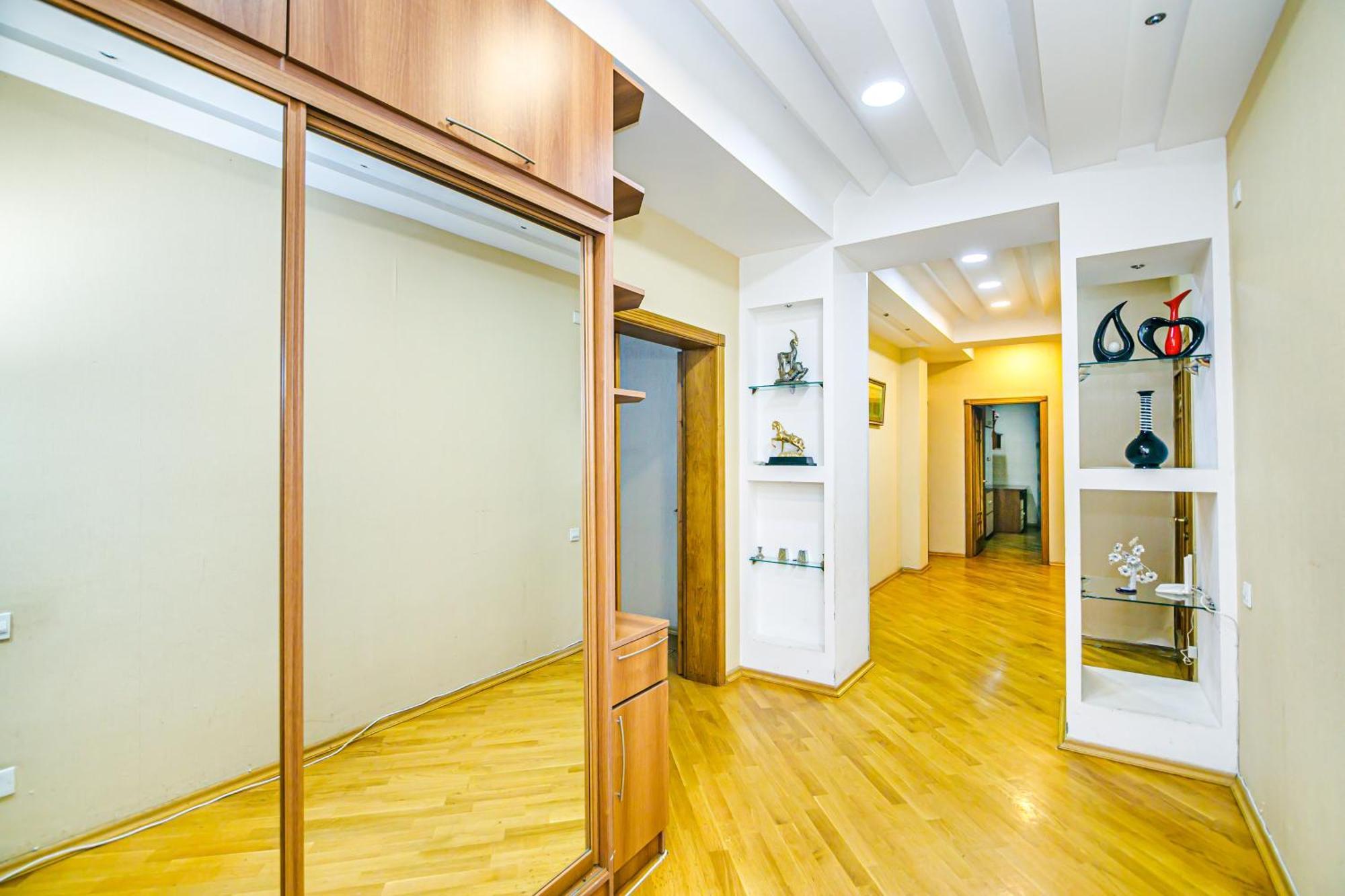 Nizami Apartment By Baku Housing Exterior photo