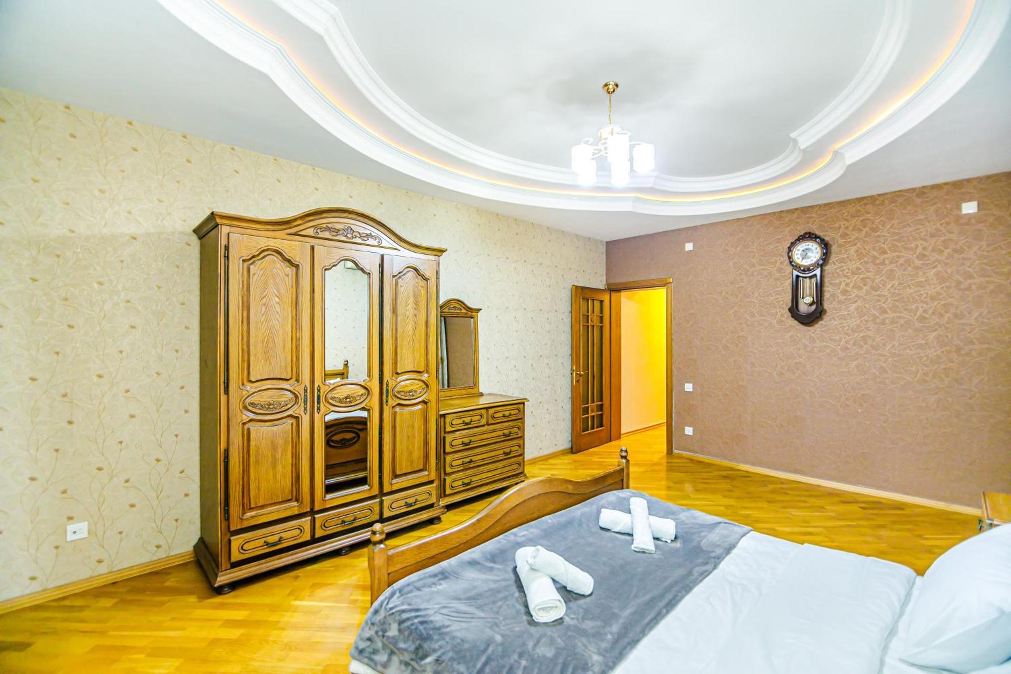 Nizami Apartment By Baku Housing Exterior photo